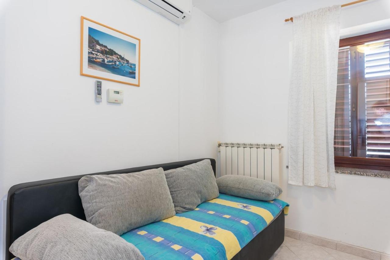 Apartments Villa Adria Rabac Cameră foto